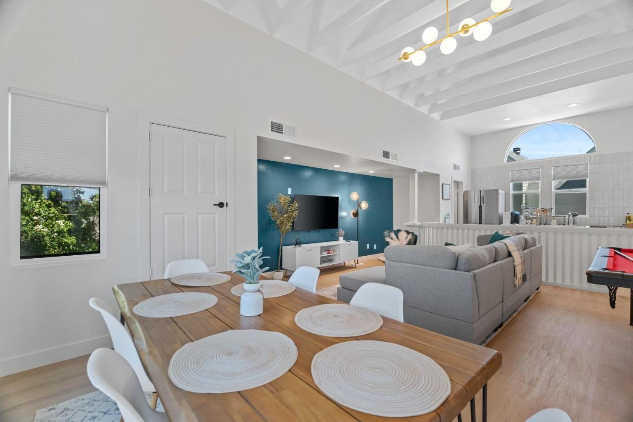 Peaceful Phoenix Getaway - Central Location, Family-Friendly & Pool Table! Exterior photo